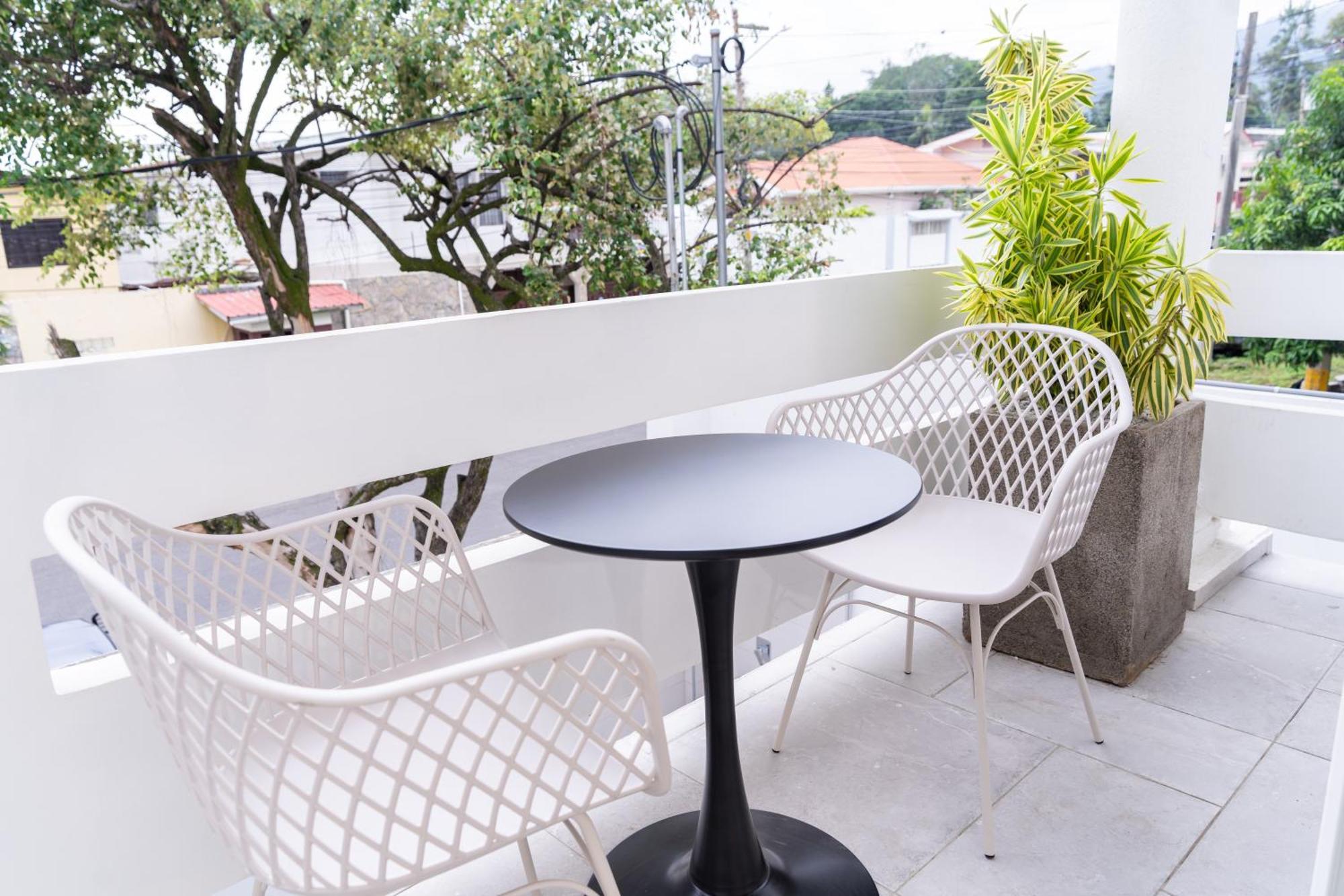 Hotel Boutique Las Mesetas San Pedro Sula Esterno foto